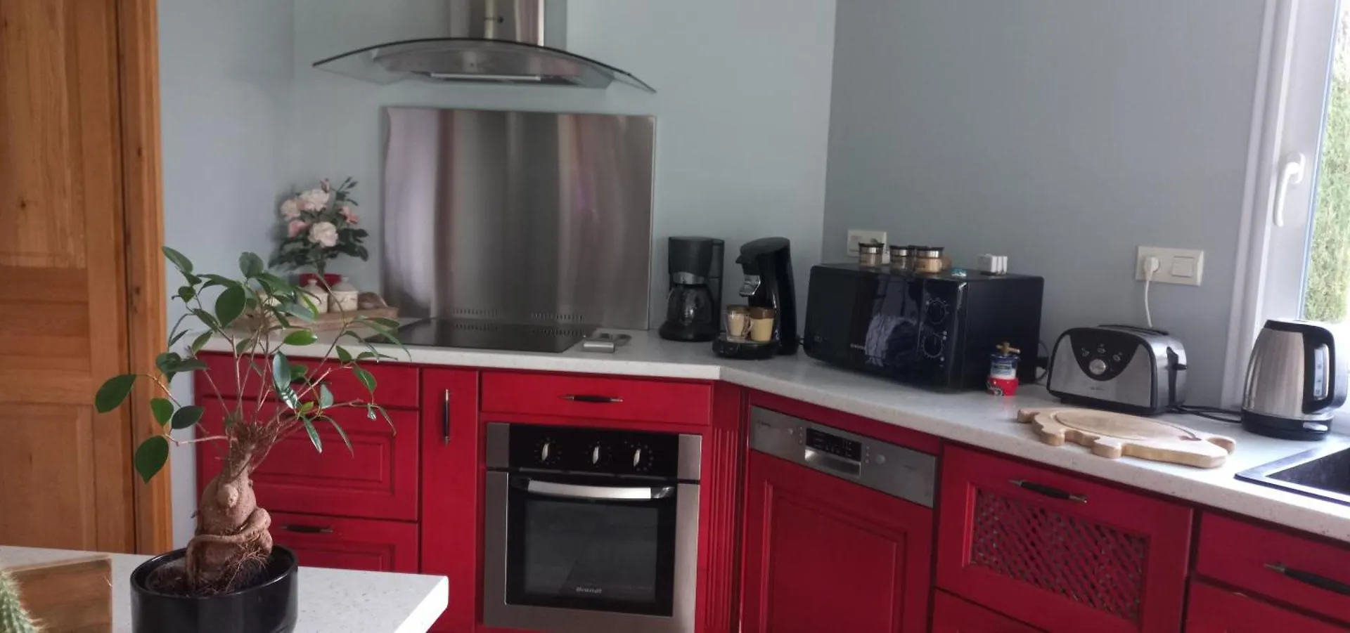 Homestay 60 M2 Etage Nuit Complet Pour Vous 1 Ch Sdbain Salon Bureau Bibliotheque Et Au Rdec Cuisine Partagee Avec Hote Cras